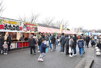 冬のうまいもんまつり会場の様子2